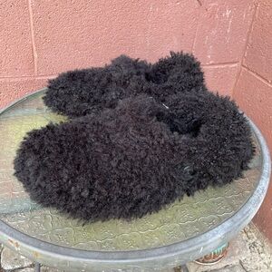 NWT Crocs Classic Shaggy Fur Lined Black Clogs Size 10 Woman’s